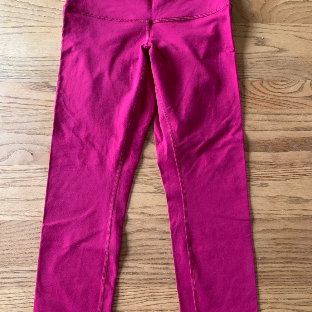 Lululemon Capri length wonder under leggings  6